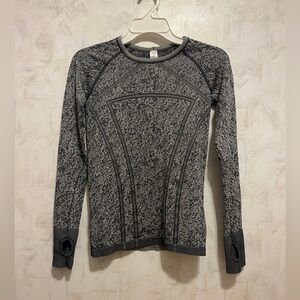 Ivivva by Lululemon girl’s athletic long sleeve top - Size 12